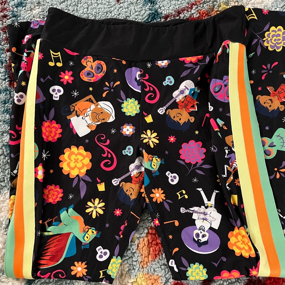 “Coco” Leggings. - Picture 2 of 2